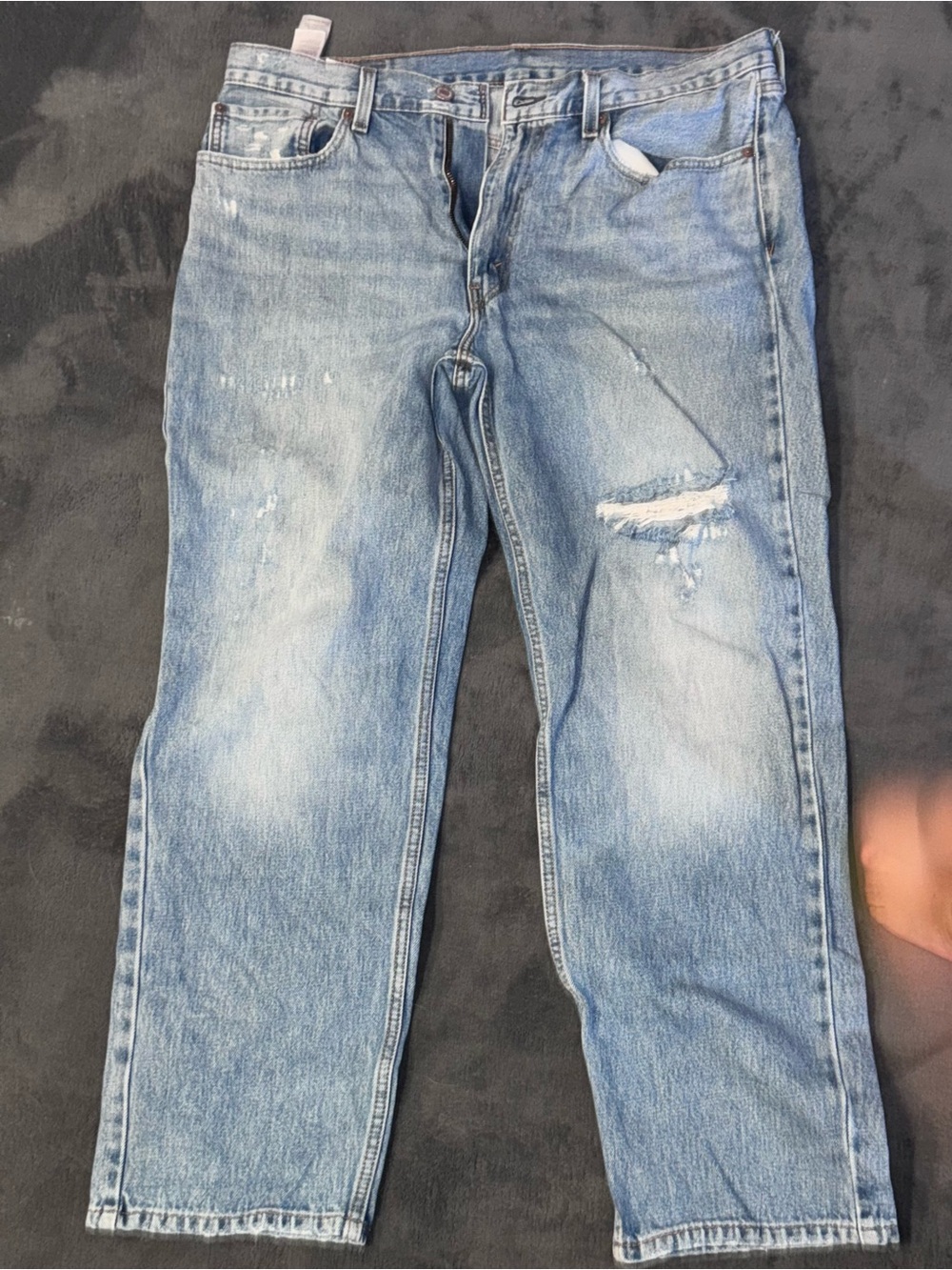 Levi’s 550 Relaxed Fit Distressed Light Wash Jeans Men’s 36x30